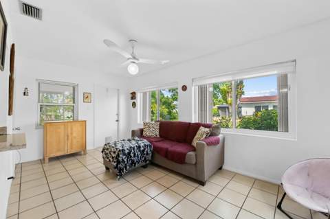 7000 NW 95th Terrace, Tamarac FL - photo 10 of 24