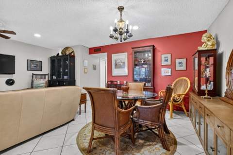 5073 Lakefront Boulevard #B, Delray Beach FL - photo 10 of 23