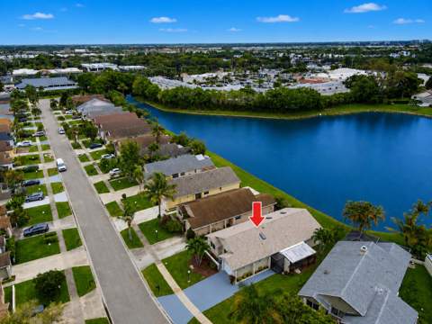 9123 Pine Springs Drive, Boca Raton FL - photo 18 of 59