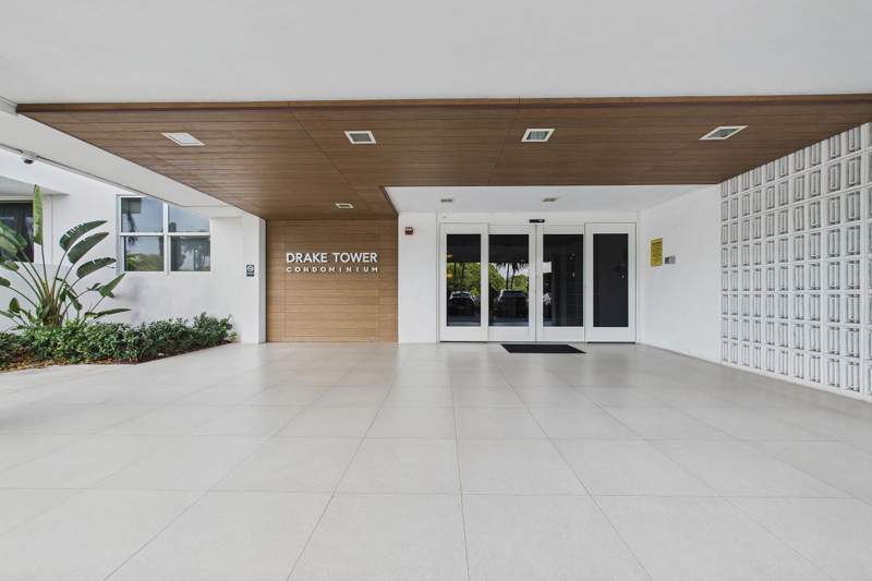 2 bedroom Condominium at 1800 N Andrews Avenue #2A, Drake Tower Condo, Fort Lauderdale — photo 3