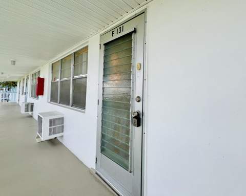 131 Camden F, West Palm Beach FL - photo 10 of 15