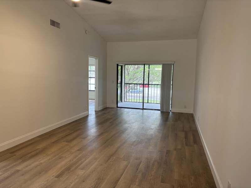 2 bedroom Condominium at 301 Olivewood Place #O229, Lake Windwood Condo, Boca Raton — photo 2