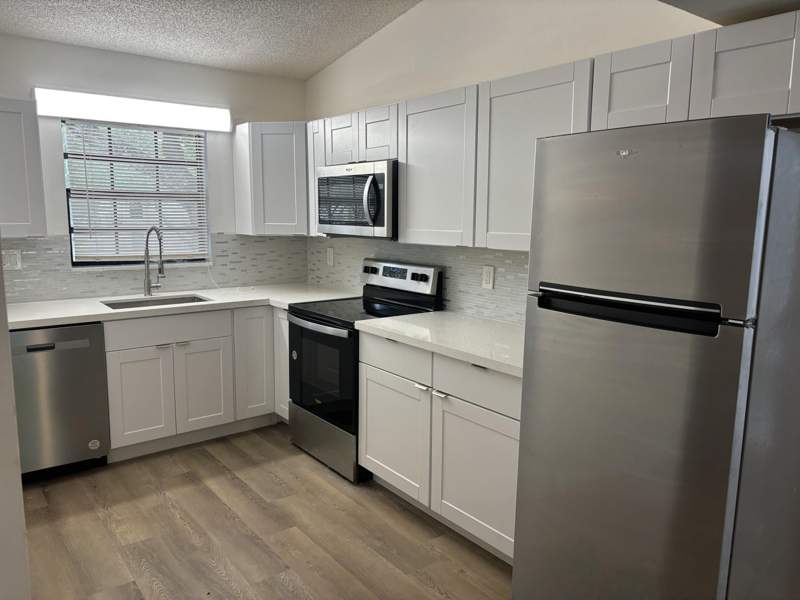 2 bedroom Condominium at 301 Olivewood Place #O229, Lake Windwood Condo, Boca Raton — photo 3
