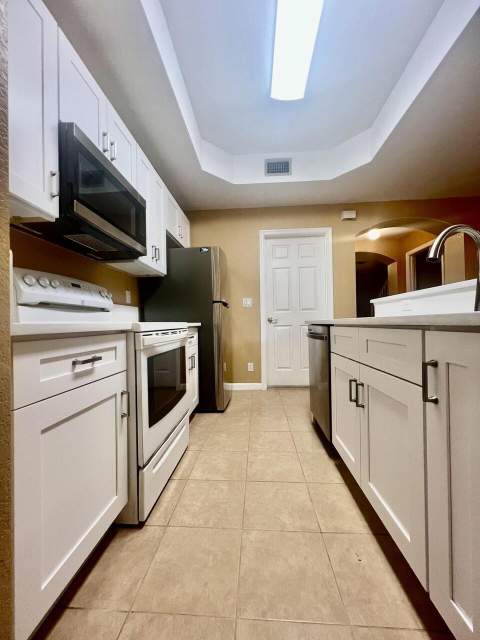 2920 Hidden Hills Road #1304, West Palm Beach FL - photo 10 of 14