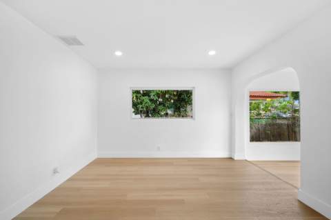 631 NE 56th Court, Fort Lauderdale FL - photo 10 of 34