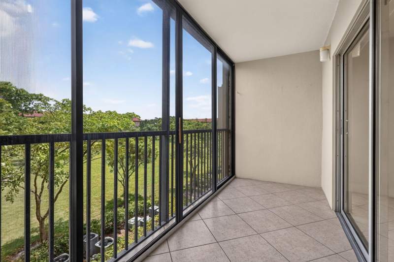 2 bedroom Condominium at 12551 SW 16TH Court #303C, FALMOUTH AT CENTURY VILLAGE, Pembroke Pines — photo 4