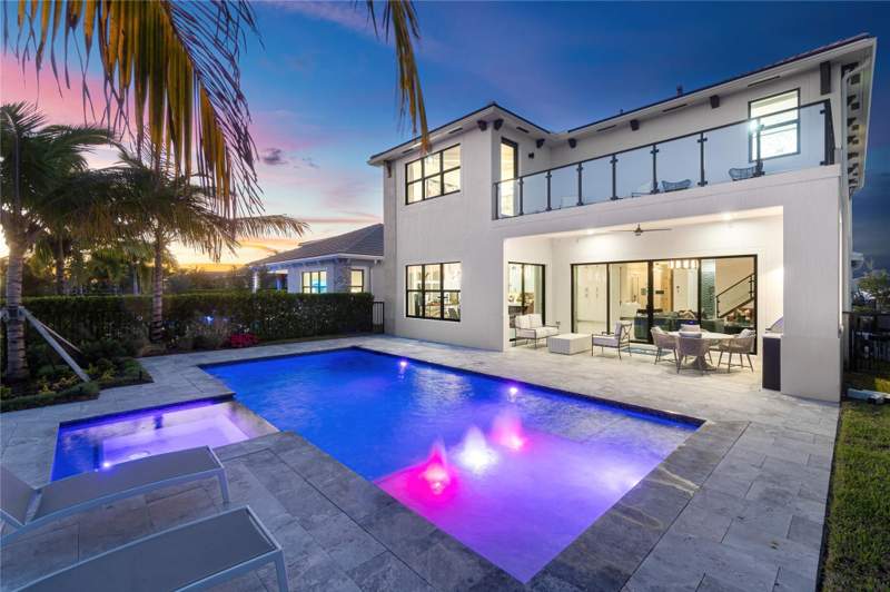 5 bedroom Single Family Residence at 12660 Solana Bay Circle, Solana Bay At Avenir, Palm Beach Gardens — photo 2