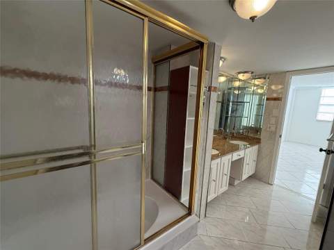 1833 S Ocean Drive #808, Hallandale Beach FL - photo 15 of 26