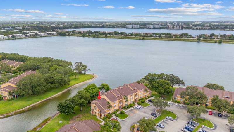 2 bedroom Condominium at 2361 NW 33rd Street #603, Sailboat Pointe Condo, Oakland Park — photo 2