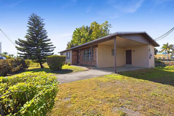 3 bedroom Single Family Residence at 110 SW 12TH Avenue, SOUTH BAY, South Bay — photo 4