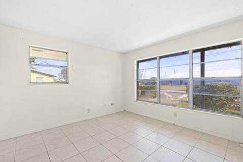 110 SW 12TH Avenue, South Bay FL - photo 13 of 27