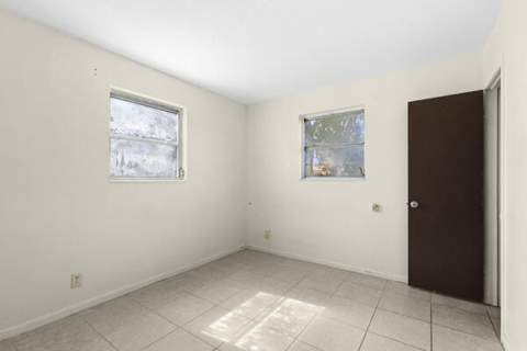 110 SW 12TH Avenue, South Bay FL - photo 20 of 27