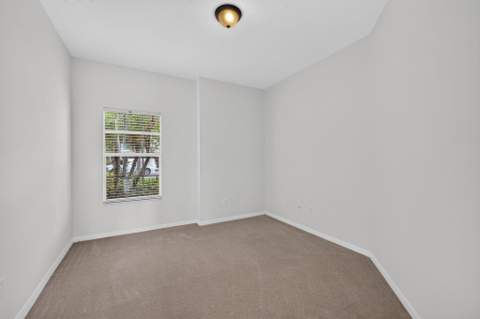 9810 SW Eastbrook Circle, Port St. Lucie FL - photo 16 of 49