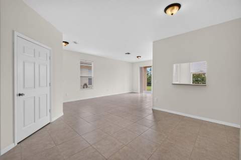 9810 SW Eastbrook Circle, Port St. Lucie FL - photo 10 of 49