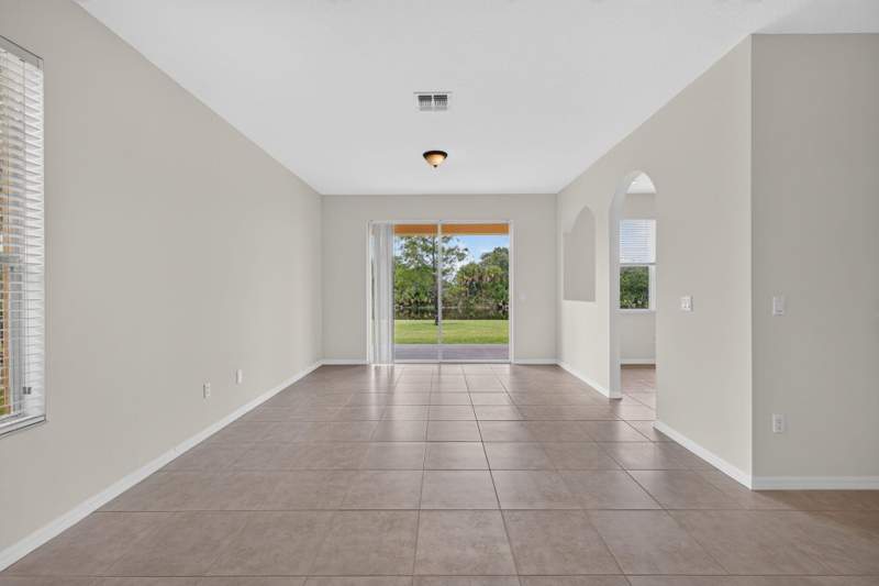 3 bedroom Single Family Residence at 9810 SW Eastbrook Circle, Heritage Oaks At Tradition, Port St. Lucie — photo 5