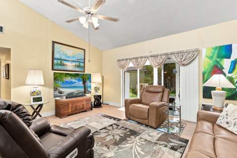 2532 Boundbrook Drive #107, Palm Springs FL - photo 9 of 31