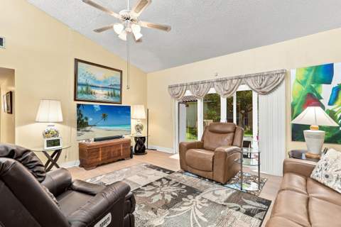 2532 Boundbrook Drive #107, Palm Springs FL - photo 10 of 31