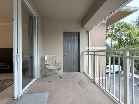 6378 Emerald Dunes Drive #301, West Palm Beach FL - photo 22 of 50