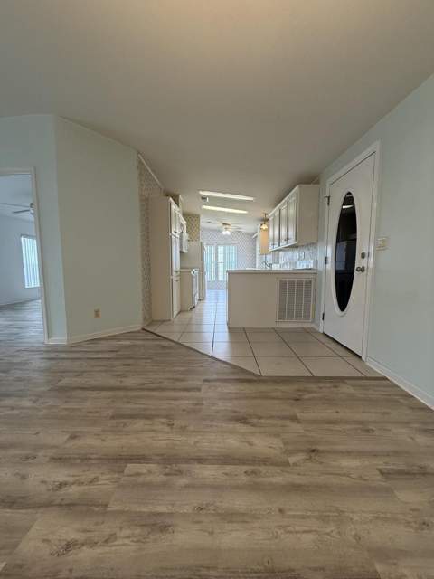 294 Kingfisher Avenue, Fort Pierce FL - photo 7 of 37
