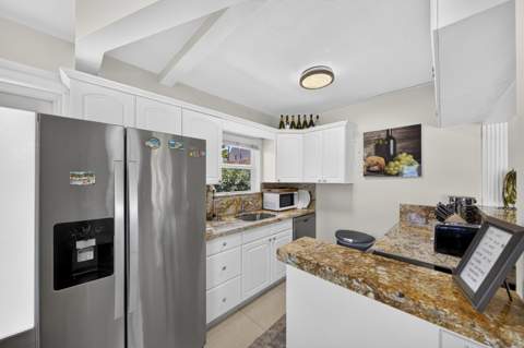 1225 Hillsboro Mile #Villa H2, Hillsboro Beach FL - photo 20 of 28