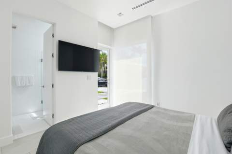 3017 N Atlantic Boulevard, Fort Lauderdale FL - photo 23 of 53