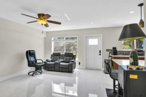 1218 SW 2nd Avenue, Pompano Beach FL - photo 15 of 45