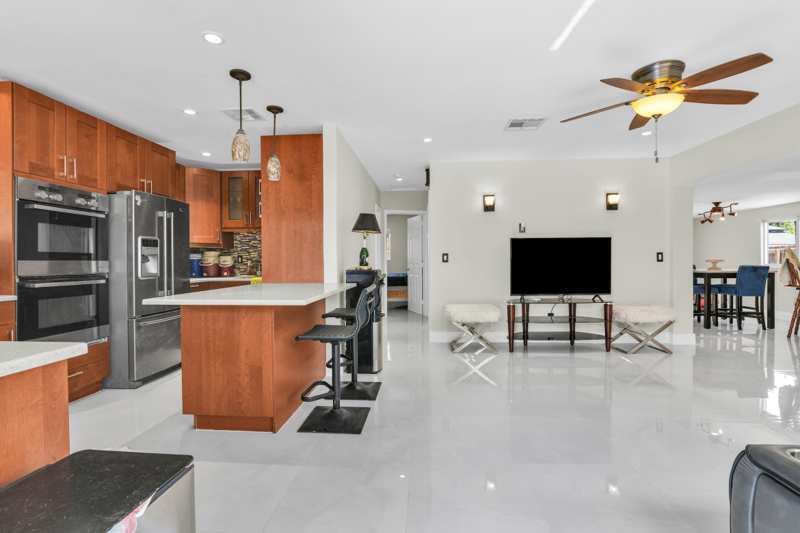 3 bedroom Single Family Residence at 1218 SW 2nd Avenue, Lyons Park First Add, Pompano Beach — photo 1