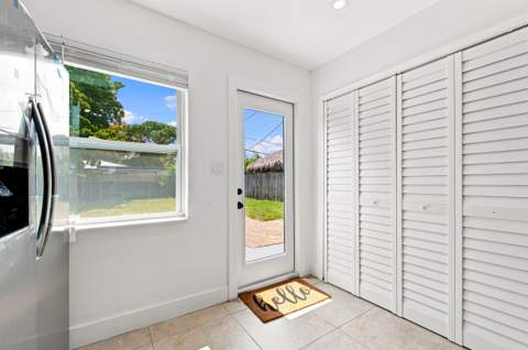 4841 NE 5th Terrace, Fort Lauderdale FL - photo 14 of 32