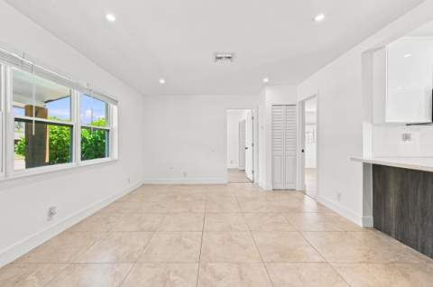 4841 NE 5th Terrace, Fort Lauderdale FL - photo 18 of 32