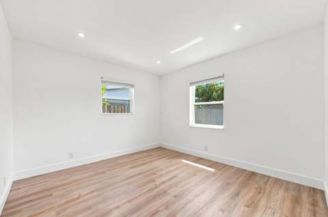 4841 NE 5th Terrace, Fort Lauderdale FL - photo 23 of 32