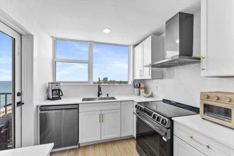 1237 Hillsboro Mile #604, Hillsboro Beach FL - photo 6 of 86