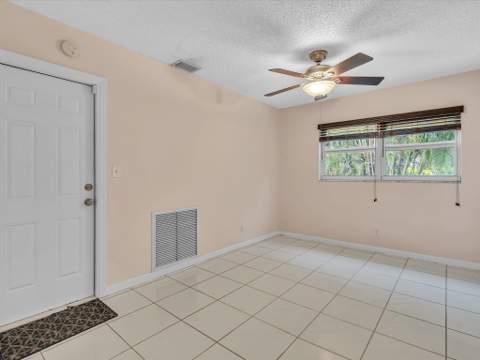 11115 NW 37th Street, Coral Springs FL - photo 18 of 79