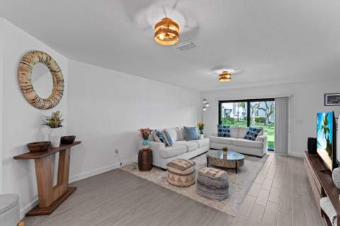6001 Woods Edge Circle, Riviera Beach FL - photo 12 of 50