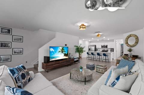 6001 Woods Edge Circle, Riviera Beach FL - photo 16 of 50