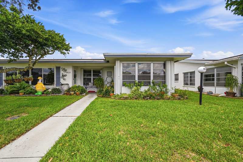 2 bedroom Condominium at 8621 NW 10th Street, Lauderdale West Condo No Xiii, Plantation — photo 1