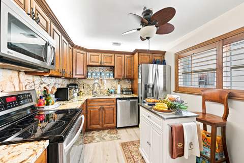 8621 NW 10th Street, Plantation FL - photo 10 of 26