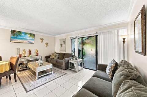 799 Hill Drive #E, West Palm Beach FL - photo 13 of 33