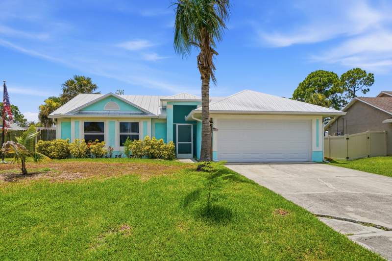 3 bedroom Single Family Residence at 1074 SW Barbarosa Avenue, Port St Lucie Section 15, Port St. Lucie — photo 2
