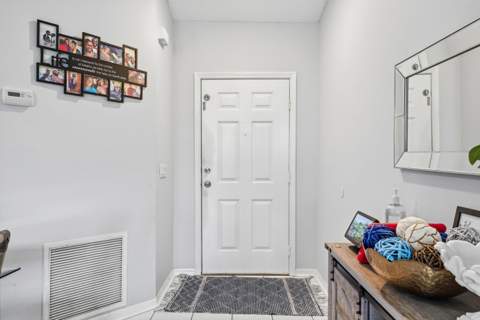 1074 SW Barbarosa Avenue, Port St. Lucie FL - photo 8 of 44
