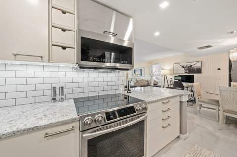 336 Golfview Road #614, North Palm Beach FL - photo 7 of 50