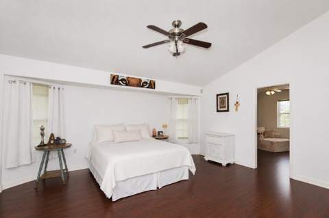 1542 SW Jasmine Trace, Palm City FL - photo 18 of 64