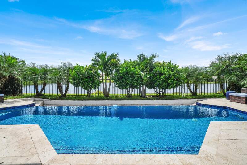 5 bedroom Single Family Residence at 146 SE Bella Strano, Tesoro Plat No 2, Port St. Lucie — photo 5