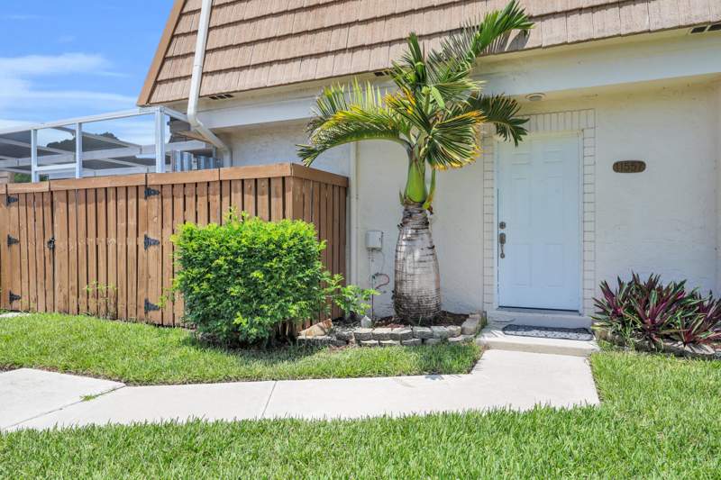 3 bedroom Townhouse at 11557 Winchester Drive, Winchester Court, Palm Beach Gardens — photo 4