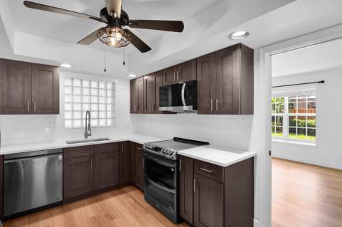 11557 Winchester Drive, Palm Beach Gardens FL - photo 11 of 38