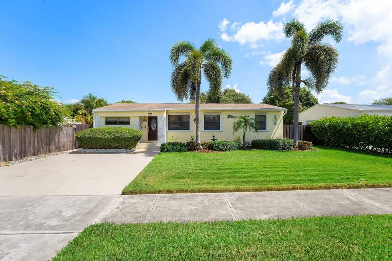 4 bedroom Single Family Residence at 141 Date Palm Drive, Kelsey City, Lake Park — photo 2