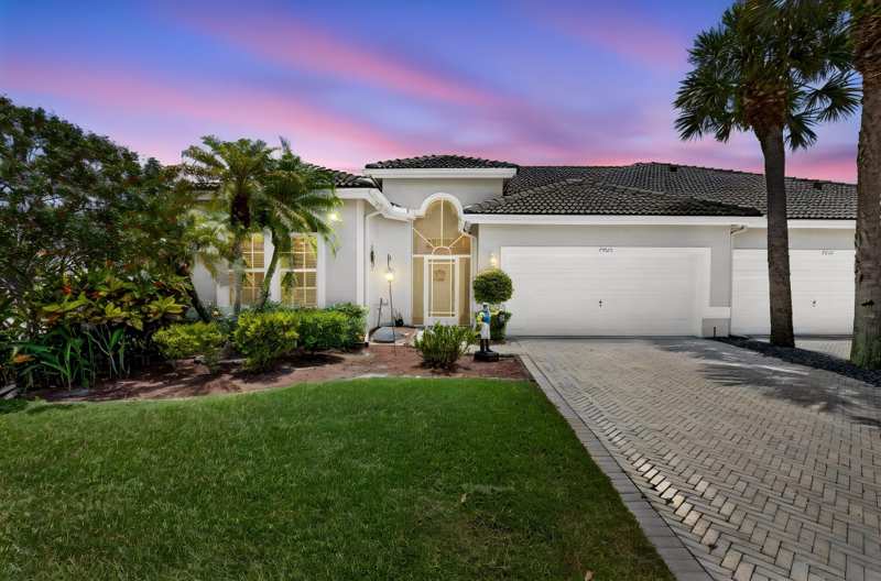 2 bedroom Villa at 7955 Rockford Road, Aberdeen 18, Boynton Beach — photo 1