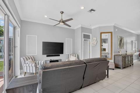 7955 Rockford Road, Boynton Beach FL - photo 9 of 45