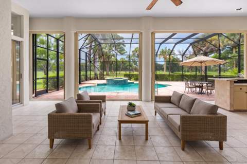 9408 Meadowood Drive, Fort Pierce FL - photo 6 of 65