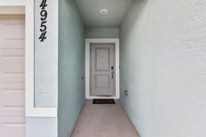 4 bedroom Single Family Residence at 4954 Armina Place, Waterstone Phase Five, Fort Pierce — photo 4