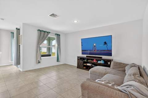 4954 Armina Place, Fort Pierce FL - photo 7 of 51